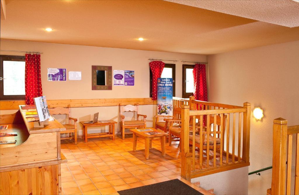 Madame Vacances Residence Les Chalets Du Thabor Valfrejus Exteriör bild